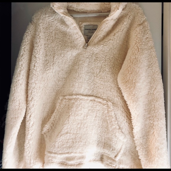 Sherpa Pullover - Picture 1 of 3